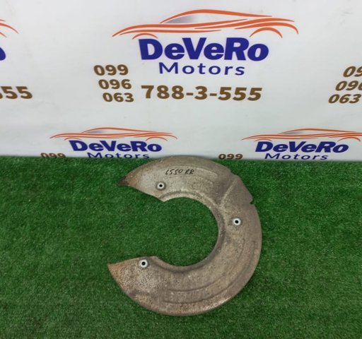 Пыльник тормозного диска заднего правый LR061392 LAND ROVER