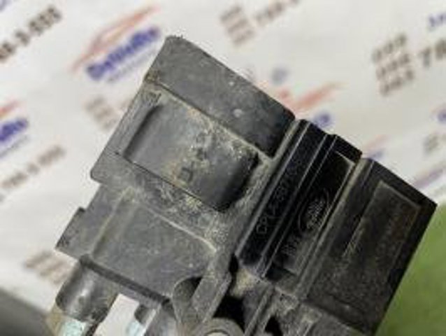 LR070246 LAND ROVER Блок клапанов регулируемой подвески задний купить в Тернополь