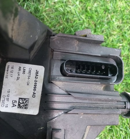 LR070432 LAND ROVER Замок двери задней левой купить в Кривой Рог