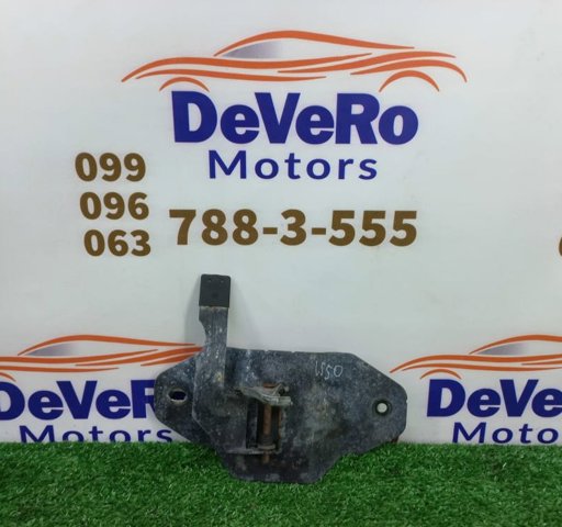 Навеска и упор капота LR073063 LAND ROVER