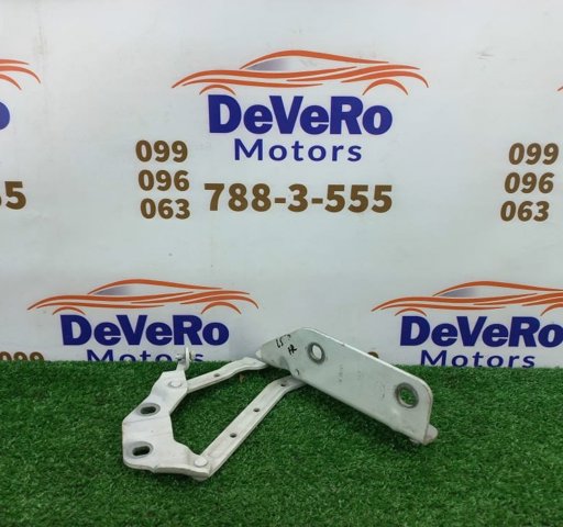 Завеса капота правая LR075405 LAND ROVER