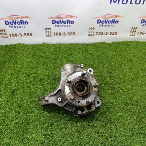 Кулак поворотный передний правый LR077914 LAND ROVER