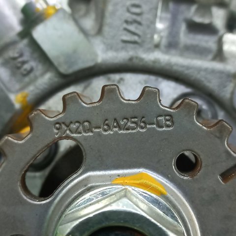 Насос топливный высокого давления LR079958 LAND ROVER