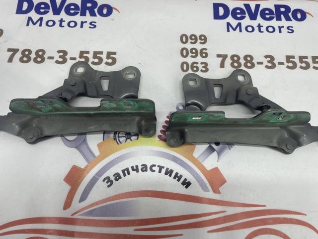 Правая петля капота  LR088986 LAND ROVER