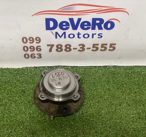 Ступица переднего колеса LR090515 LAND ROVER