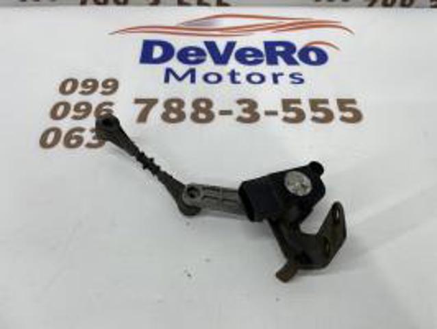 LAND ROVER LR090681 в наличии Черкассы