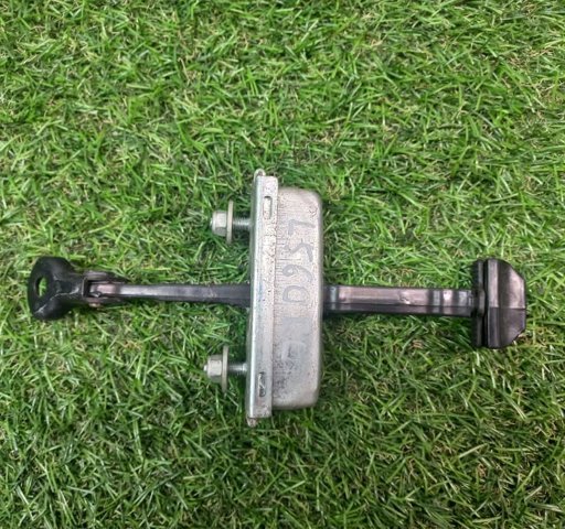 LAND ROVER LR091727 в наличии Ужгород
