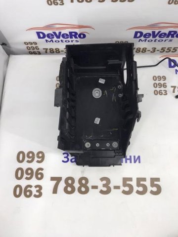 Поддон АКБ LR114224 LAND ROVER