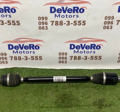 Полуось задняя, правая LR133241 LAND ROVER