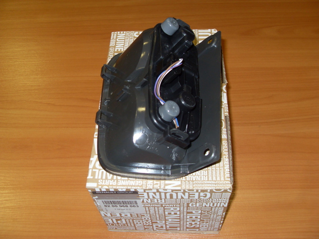 RENAULT 8200968063 Фонарь заднего хода правый в наличии Полтава