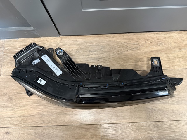 63115A9CFA6 BMW Фара дневного света правая купить в Ирпень