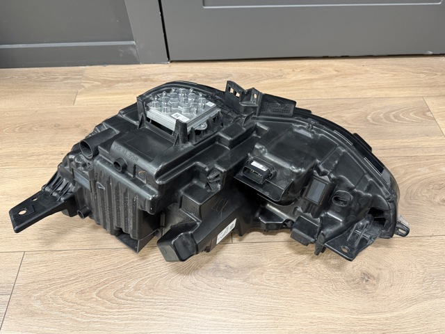 FORD KT4Z13008AW Левая фара в наличии Киев