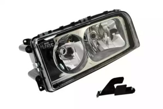 TRUCKLIGHT HLME002R Правая фара в наличии Черновцы