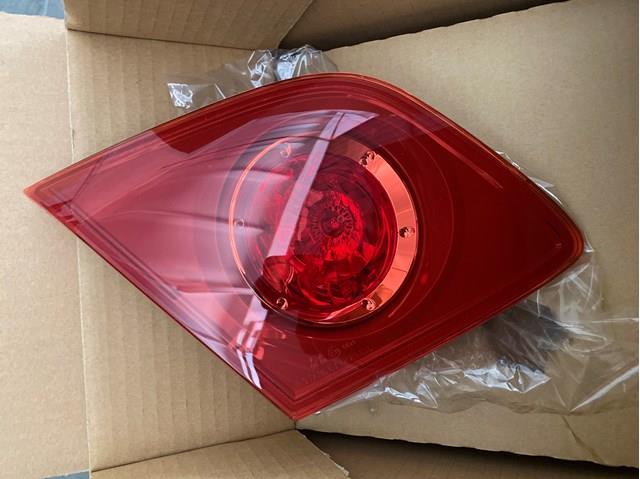 Задний левый внутренний фонарь BP4L513G0C MAZDA