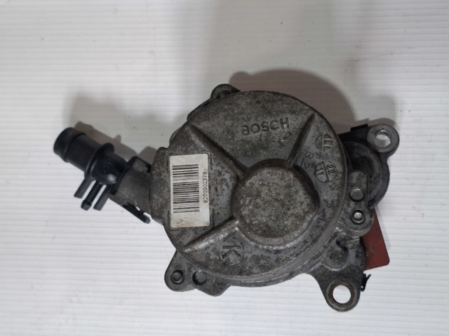 RENAULT 8200902378 Насос вакуумный в наличии Житомир