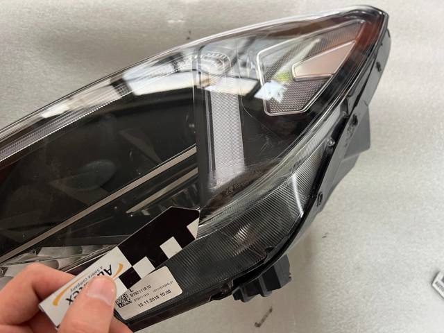 HYUNDAI 92101D7700 Фара левая в наличии Тернополь