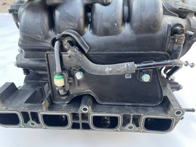 HYUNDAI 283102G030 Впускной коллектор в наличии Львов