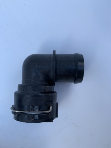 5C0122291J VAG Фланец системы охлаждения (тройник) купить в Хмельницкий