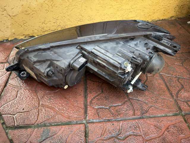 5GM941006E VAG Фара правая купить в Ужгород
