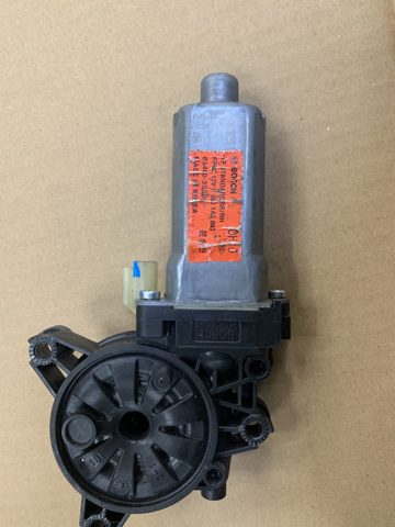 HYUNDAI 834603S001 Мотор стеклоподъемника двери задней правой в наличии Кривой Рог