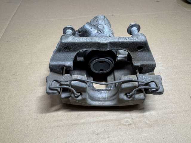 FORD 8M512M088B1 в наличии Кривой Рог
