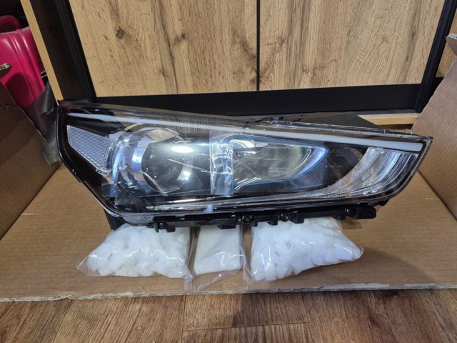92102G2001MBL Правая фара купить Винница