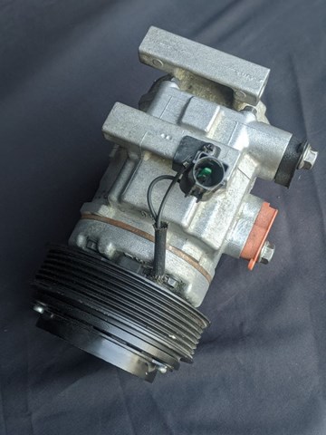 977014L000 Компрессор кондиционера купить Павлоград