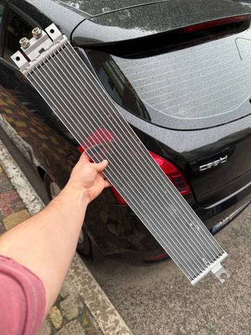 Радиатор охлаждения, АКПП/КПП 5058935AB CHRYSLER