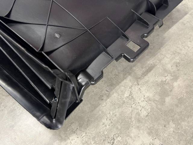 TESLA 107673200H Диффузор радиатора охлаждения верхний в наличии Ровно