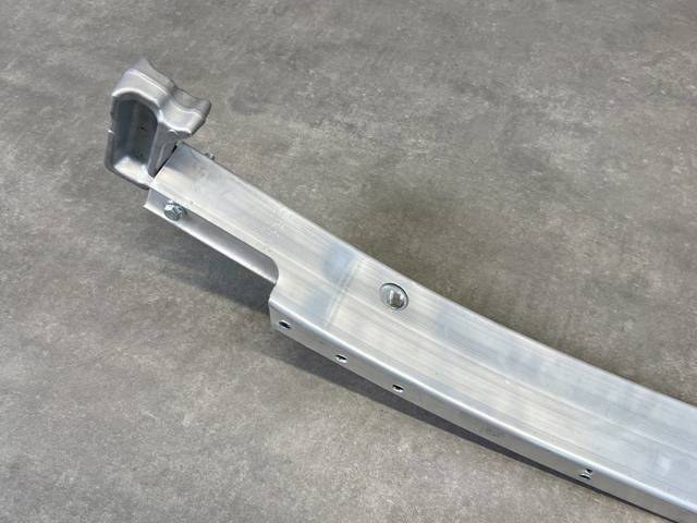 TESLA 148760100C Усилитель переднего бампера в наличии Винница