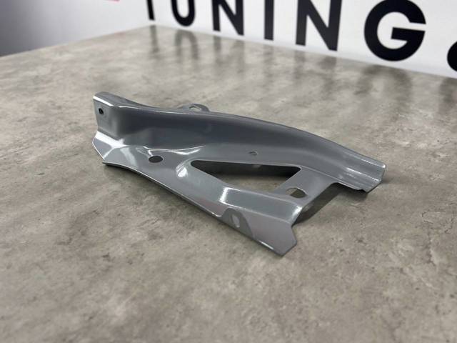 TESLA 1487696S0A Кронштейн крепления крыла переднего правого передний в наличии Черновцы