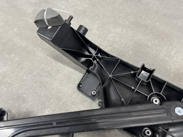 149524500C TESLA Рамка радиатора купить в Киев