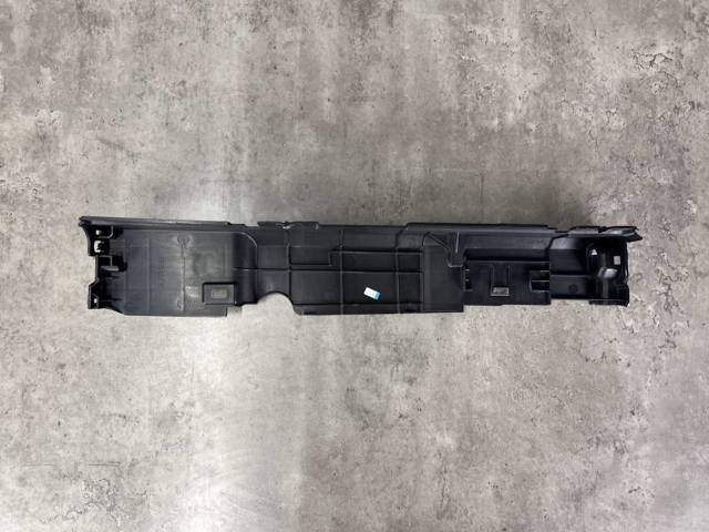 17118625437 BMW Кронштейн радиатора правый купить в Ровно