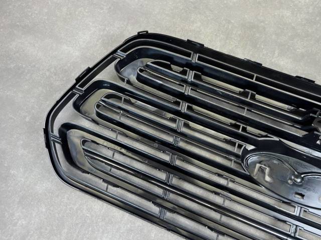 1865286 FORD Решетка радиатора купить в Ирпень