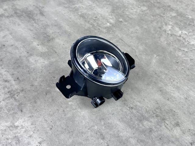 NISSAN 261558993A Фара противотуманная левая в наличии Винница