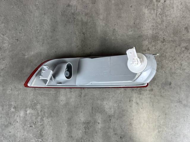 VOLVO 30763323 Фонарь противотуманный задний правый в наличии Полтава