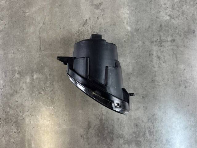 30796681 VOLVO Фара противотуманная правая купить в Тернополь