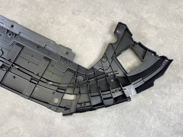 31283742 VOLVO Молдинг решетки радиатора купить в Черновцы