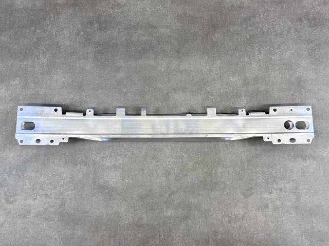 VOLVO 31283772 Усилитель бампера переднего в наличии Каменское
