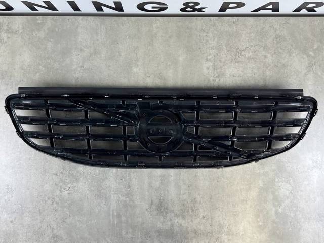 VOLVO 31383751 Решетка радиатора в наличии Черкассы