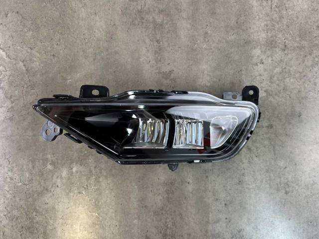 31395865 VOLVO Фара противотуманная левая купить в Ужгород