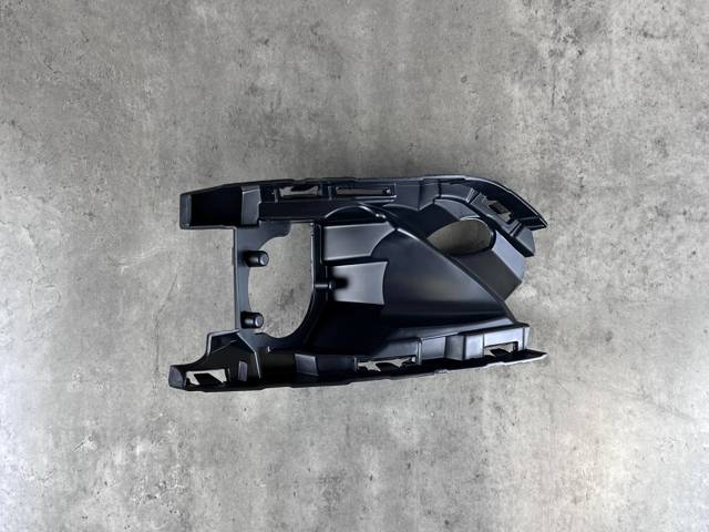 31407959 VOLVO Кронштейн крепления противотуманной фары левой купить в Житомир