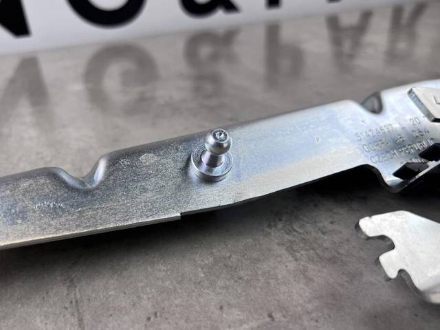 31424537 VOLVO Петля капота левая купить в Каменское