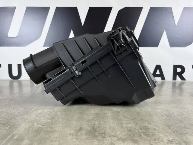 31474901 VOLVO Корпус воздушного фильтра купить в Полтава