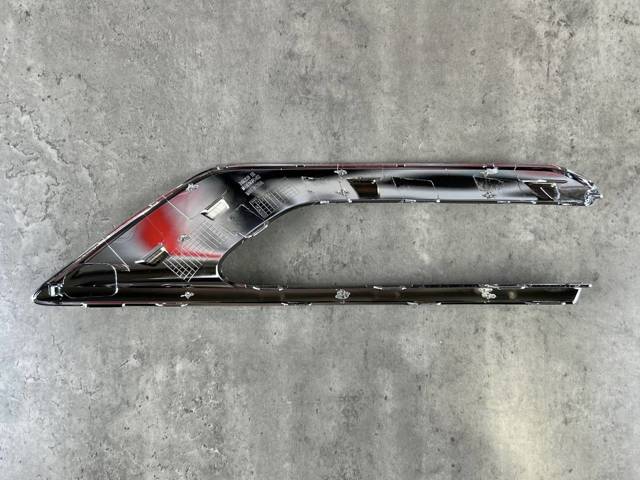 VOLVO 31663539 Накладка бампера переднего левая в наличии Ирпень