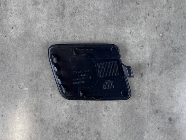 VOLVO 39793969 Заглушка бампера буксировочного крюка передняя левая в наличии Тернополь