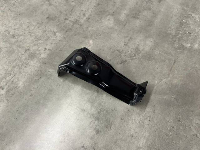 41007492368 BMW Кронштейн крыла заднего купить в Харьков