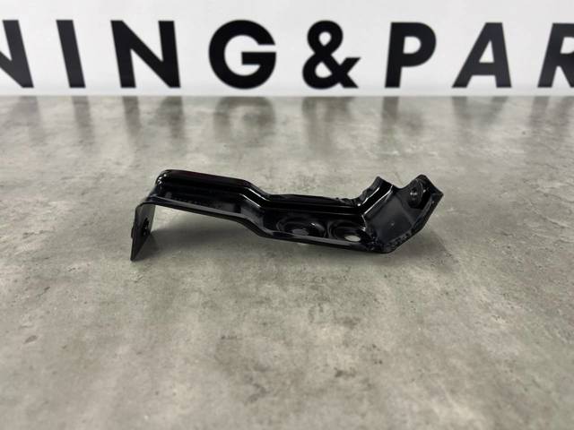 41007492368 BMW Кронштейн крыла заднего купить в Ужгород