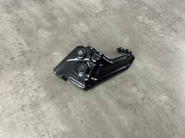 41357475797 BMW Кронштейн крепления крыла переднего левого передний купить в Черкассы