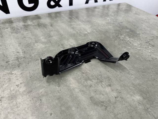 41357475804 BMW Кронштейн крепления крыла переднего правого задний купить в Хмельницкий